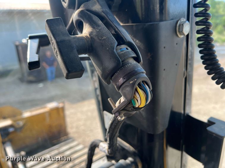 image for item LI9775 2014 Caterpillar D6N LGP  dozer