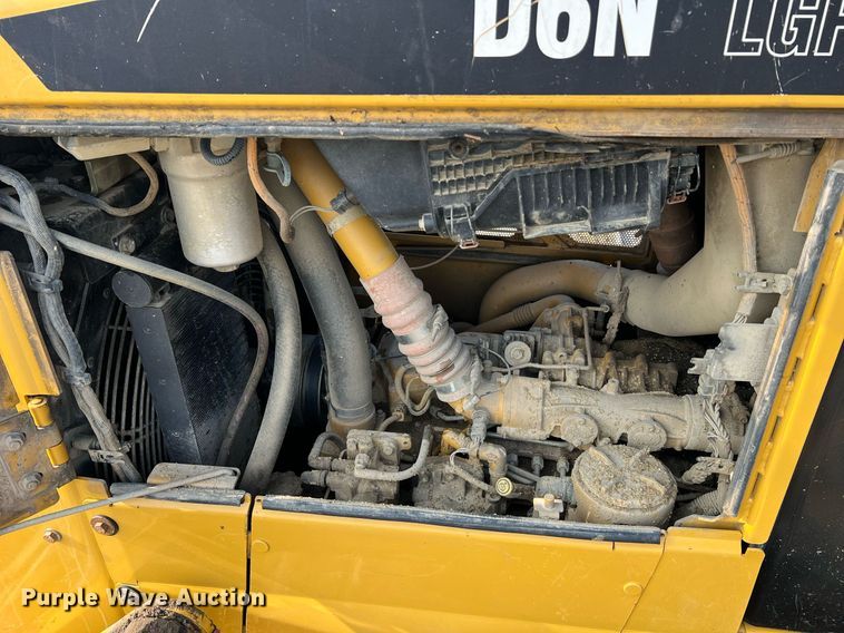 image for item LI9775 2014 Caterpillar D6N LGP  dozer