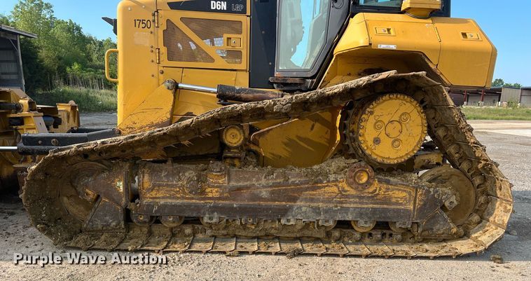 image for item LI9775 2014 Caterpillar D6N LGP  dozer