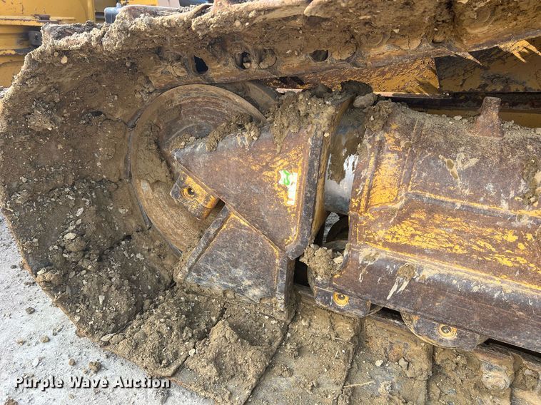 image for item LI9775 2014 Caterpillar D6N LGP  dozer