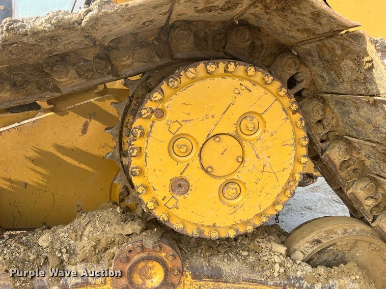 image for item LI9775 2014 Caterpillar D6N LGP  dozer