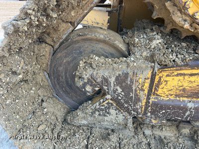 image for item LI9775 2014 Caterpillar D6N LGP  dozer