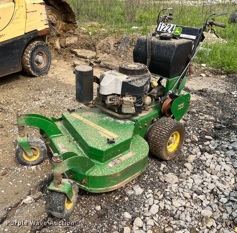 image for item LI9776 John Deere WG36A  lawn mower