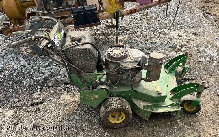 image for item LI9776 John Deere WG36A  lawn mower