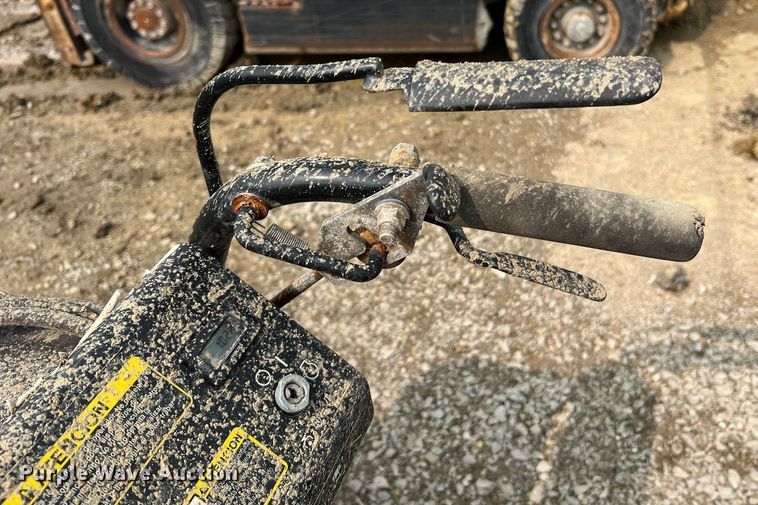 image for item LI9776 John Deere WG36A  lawn mower