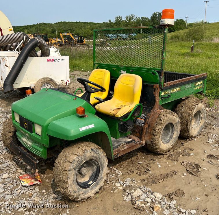 image for item LI9780 John Deere Gator 6X4  utility vehicle