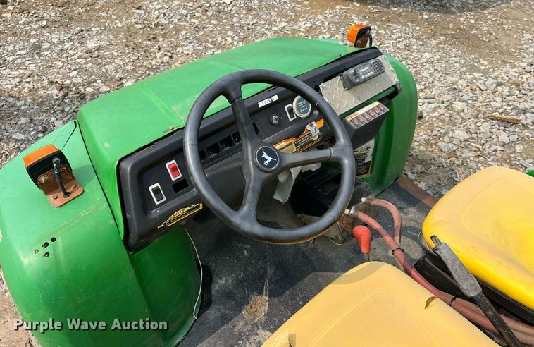 image for item LI9780 John Deere Gator 6X4  utility vehicle