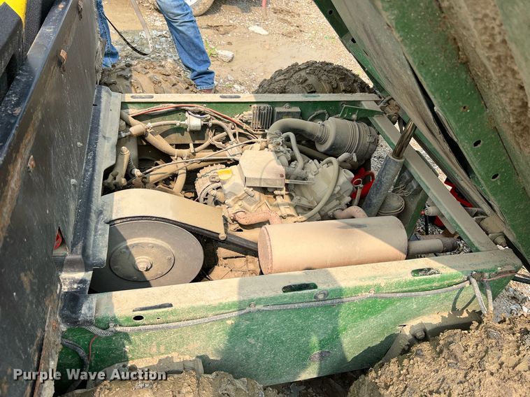 image for item LI9780 John Deere Gator 6X4  utility vehicle