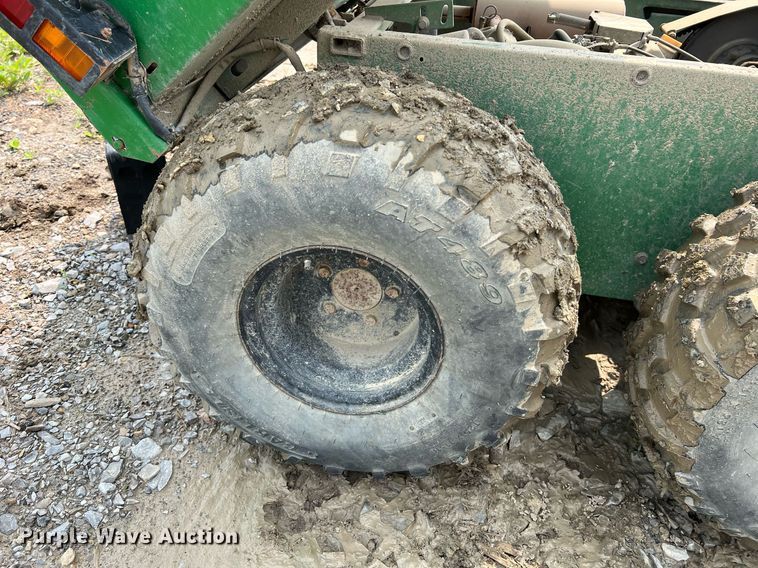 image for item LI9780 John Deere Gator 6X4  utility vehicle