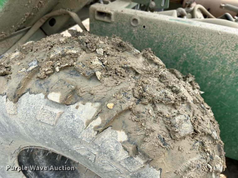 image for item LI9780 John Deere Gator 6X4  utility vehicle