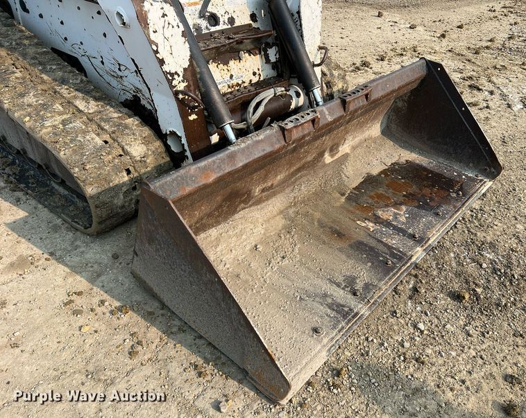image for item LI9781 2008 Bobcat T250  tracked skid steer loader