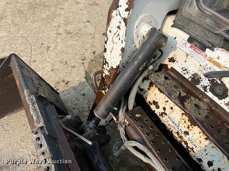 image for item LI9781 2008 Bobcat T250  tracked skid steer loader