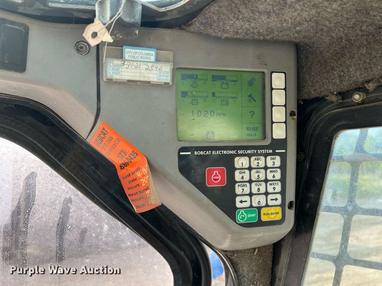 image for item LI9781 2008 Bobcat T250  tracked skid steer loader