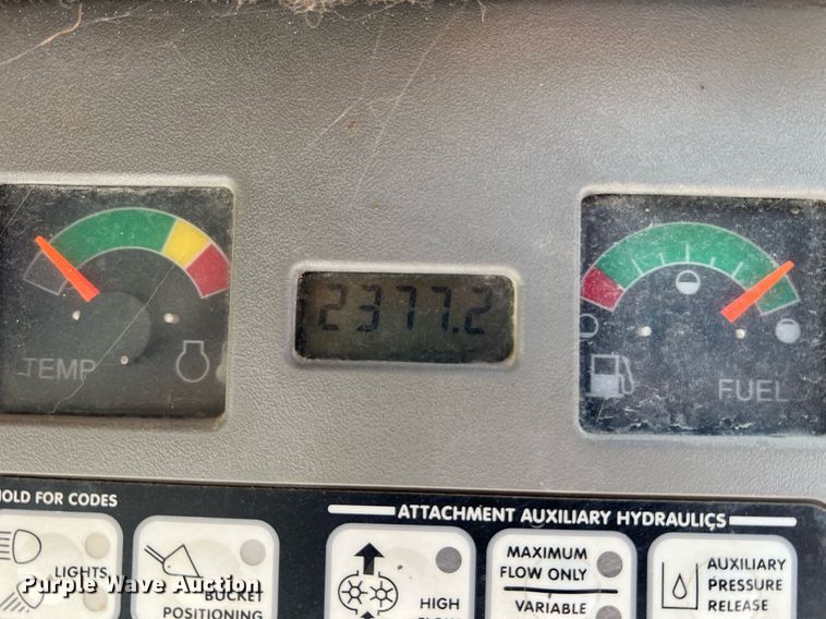 image for item LI9781 2008 Bobcat T250  tracked skid steer loader