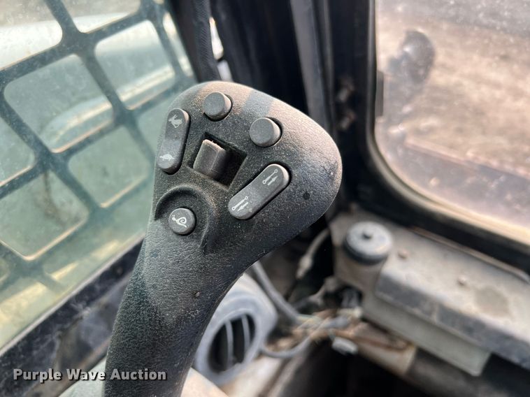 image for item LI9781 2008 Bobcat T250  tracked skid steer loader