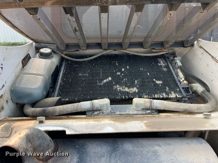 image for item LI9781 2008 Bobcat T250  tracked skid steer loader