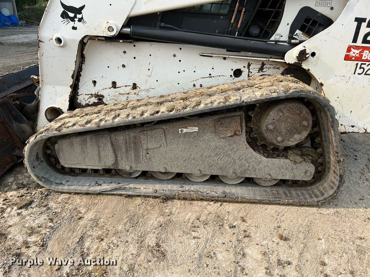 image for item LI9781 2008 Bobcat T250  tracked skid steer loader