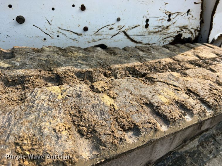 image for item LI9781 2008 Bobcat T250  tracked skid steer loader