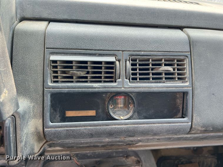 image for item LI9782 2002 Chevrolet C8500  dump truck