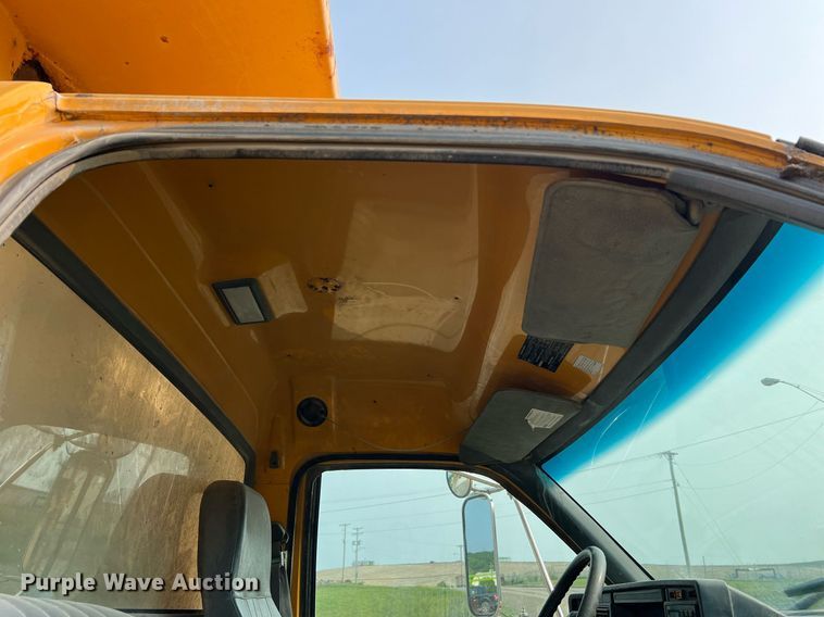 image for item LI9782 2002 Chevrolet C8500  dump truck