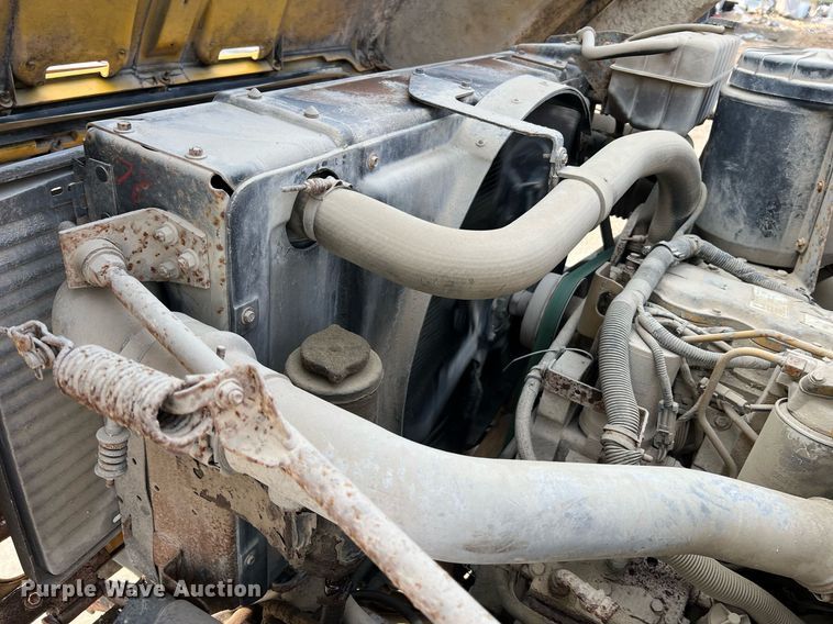 image for item LI9782 2002 Chevrolet C8500  dump truck