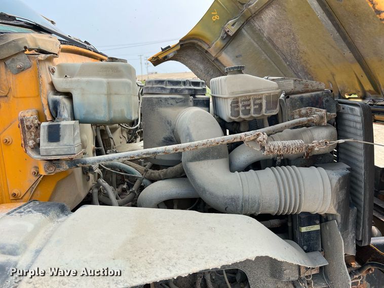 image for item LI9782 2002 Chevrolet C8500  dump truck