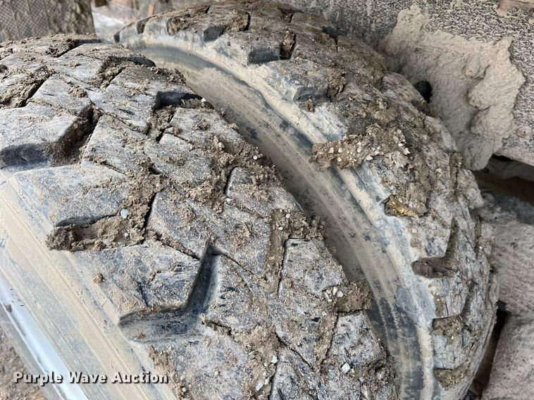 image for item LI9782 2002 Chevrolet C8500  dump truck