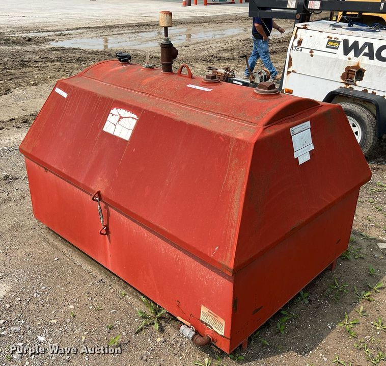 image for item LI9784 UL  oil tank