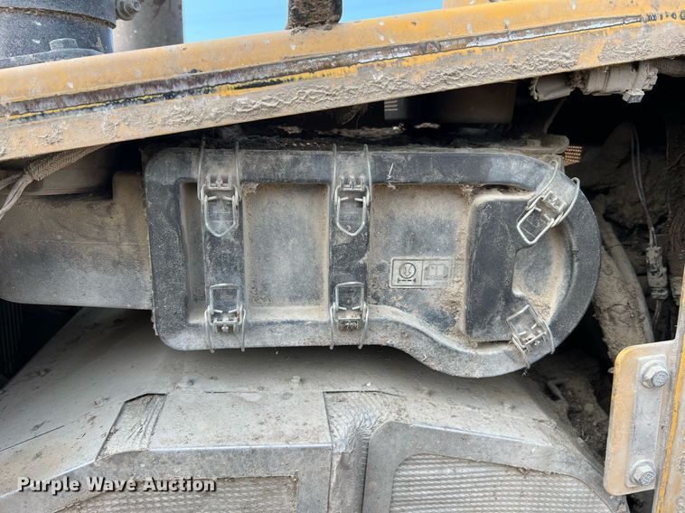 image for item LI9785 2018 Caterpillar D6T XW  dozer
