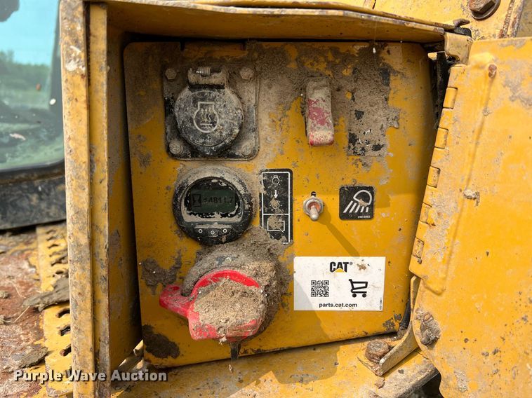 image for item LI9785 2018 Caterpillar D6T XW  dozer