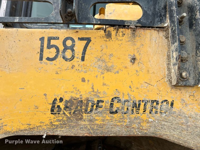 image for item LI9785 2018 Caterpillar D6T XW  dozer