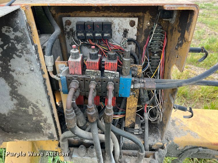 image for item LI9786 2000 Tarpomatic Columbia  tarp system