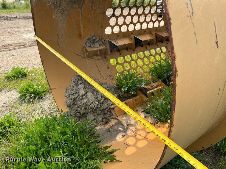 image for item LI9788 Wildcat  trommel screen drum