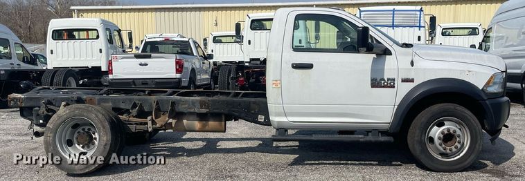 image for item LJ9601 2018 Dodge Ram 5500HD  truck cab and chassis