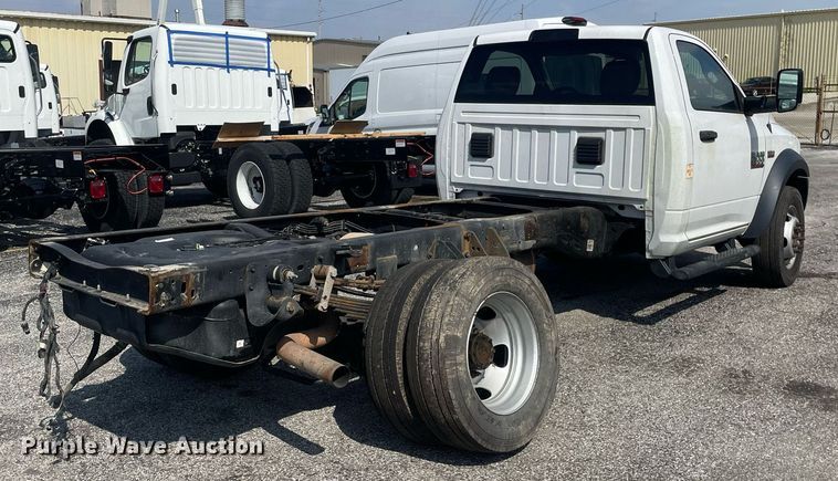 image for item LJ9601 2018 Dodge Ram 5500HD  truck cab and chassis