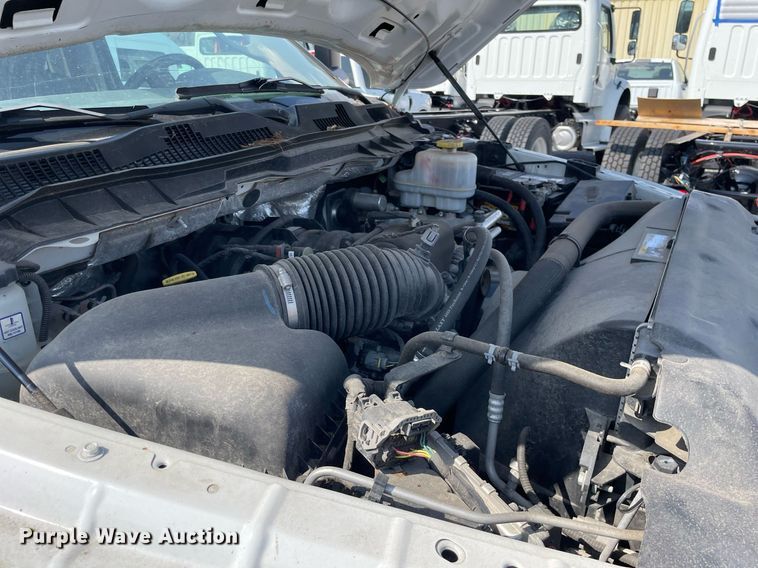 image for item LJ9601 2018 Dodge Ram 5500HD  truck cab and chassis