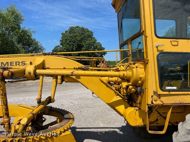 image for item LJ9724 1973 Allis Chalmers 100C  rigid frame motor grader