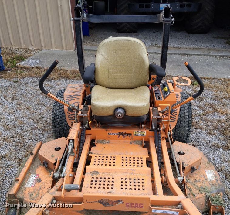 image for item LL9221 Scag Turf Tiger  ZTR lawn mower