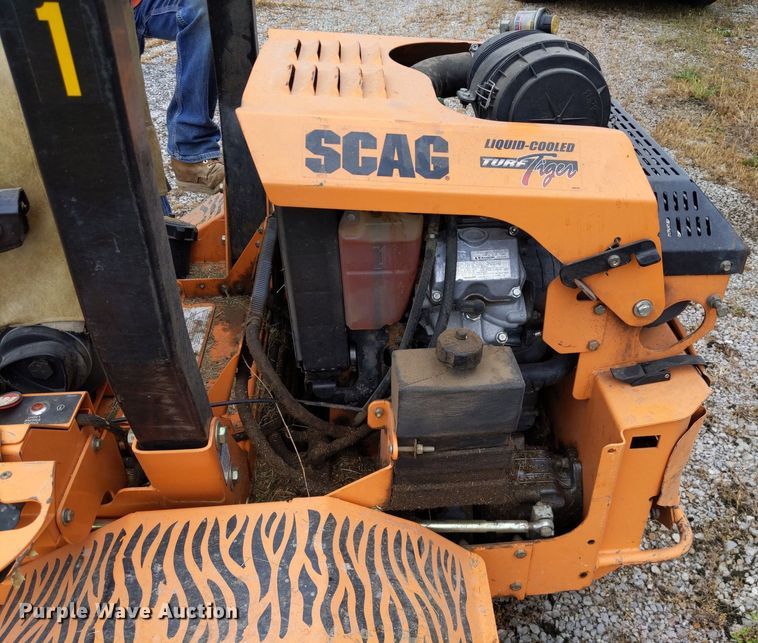 image for item LL9221 Scag Turf Tiger  ZTR lawn mower