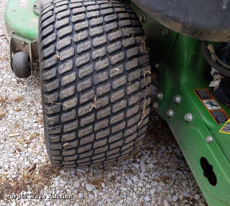 image for item LL9222 2017 John Deere Z955M EFI  ZTR lawn mower