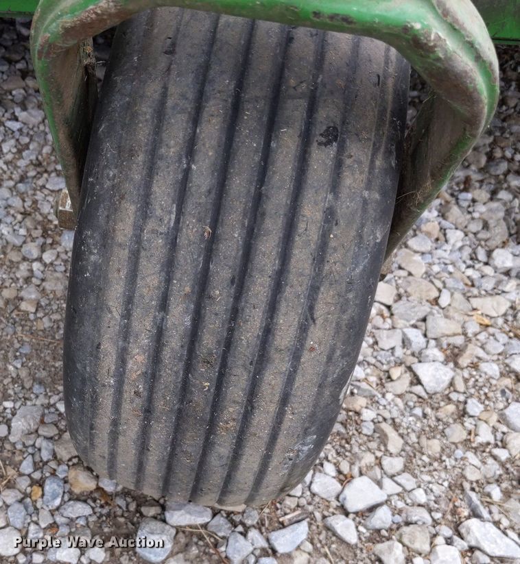 image for item LL9222 2017 John Deere Z955M EFI  ZTR lawn mower