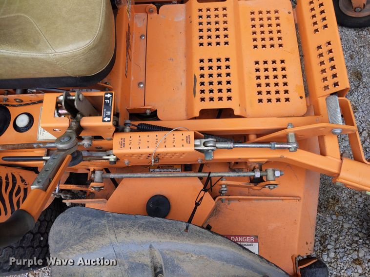 image for item LL9223 Scag Turf Tiger  ZTR lawn mower