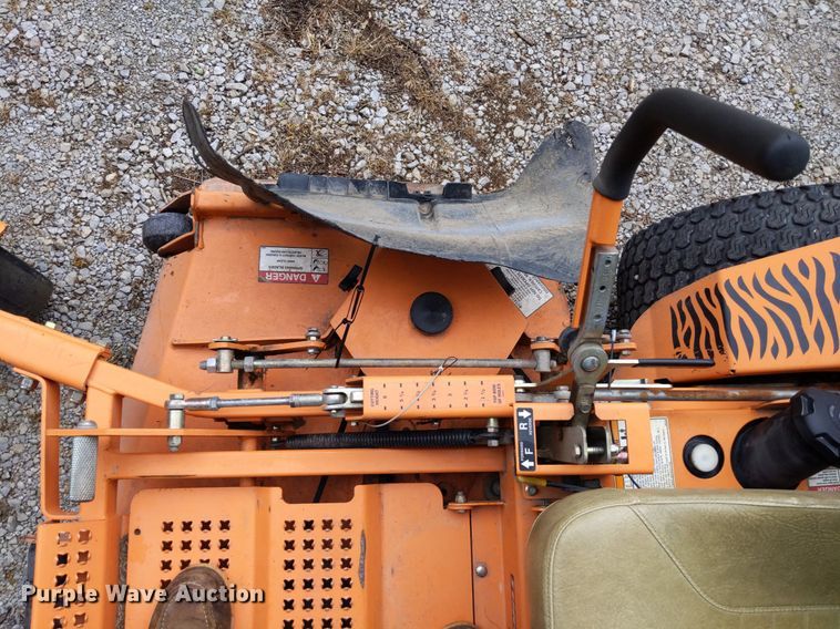 image for item LL9223 Scag Turf Tiger  ZTR lawn mower