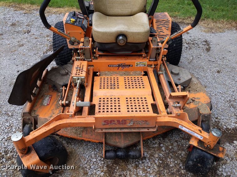 image for item LL9224 Scag Turf Tiger II  ZTR lawn mower