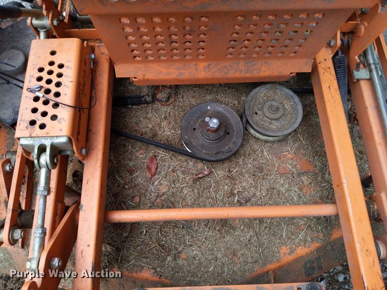 image for item LL9224 Scag Turf Tiger II  ZTR lawn mower