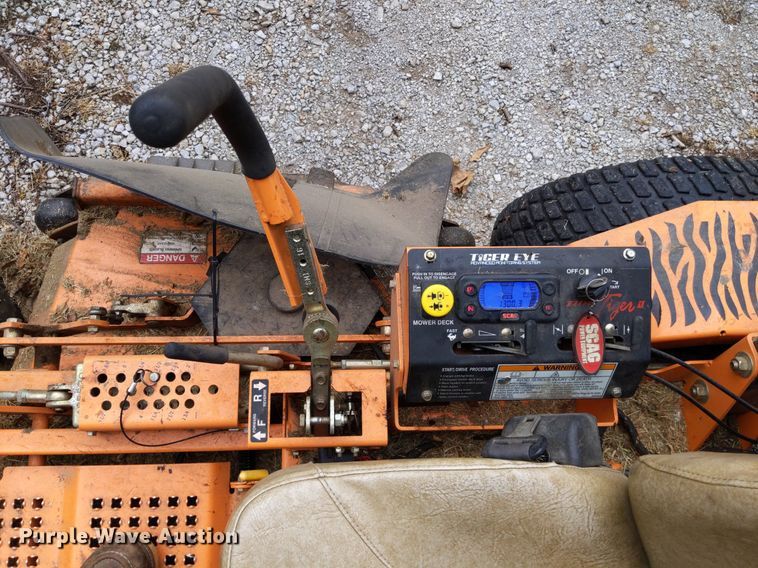 image for item LL9224 Scag Turf Tiger II  ZTR lawn mower