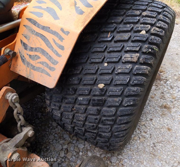 image for item LL9224 Scag Turf Tiger II  ZTR lawn mower