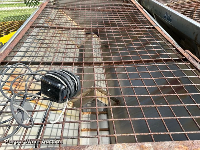 image for item LN9228 (2) Monroe salt spreaders