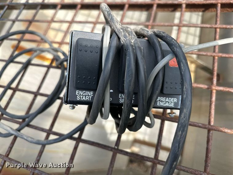 image for item LN9228 (2) Monroe salt spreaders