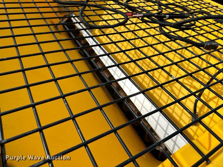 image for item LN9229 (2) salt spreaders